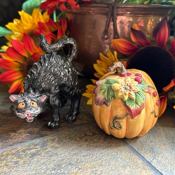 Fitz and Floyd “Halloween Harvest” Collection Salt and Pepper Shakers (68/530) - Picture 5 of 13